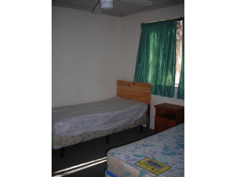 4/394 Esplanade, Torquay QLD 4655