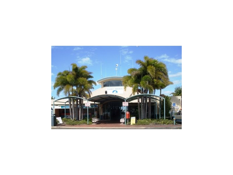 117 Bucaneer Avenue, Urangan QLD 4655