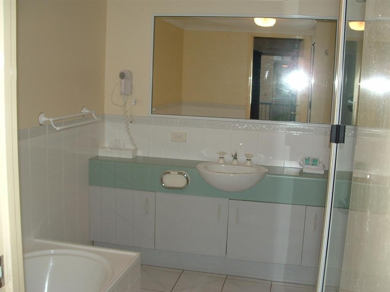 326/386 Esplanade, Torquay QLD 4655