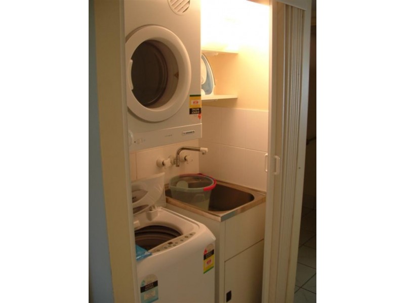 326/386 Esplanade, Torquay QLD 4655