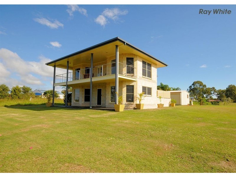 677 Charlton Esplanade, Urangan QLD 4655