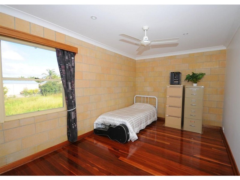 677 Charlton Esplanade, Urangan QLD 4655
