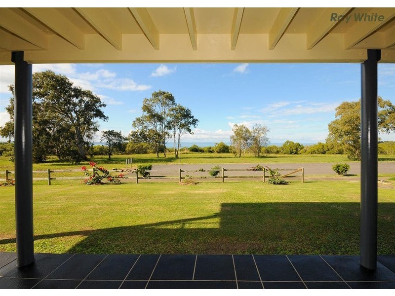 677 Charlton Esplanade, Urangan QLD 4655