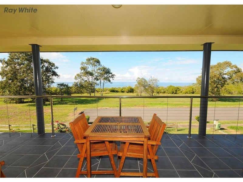 677 Charlton Esplanade, Urangan QLD 4655