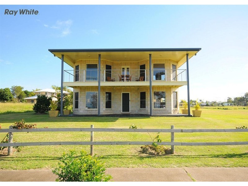 677 Charlton Esplanade, Urangan QLD 4655