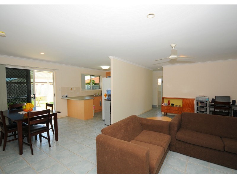 11 Gumtree Drive, Urraween QLD 4655