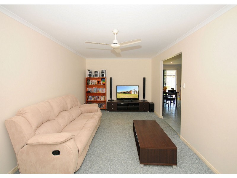 11 Gumtree Drive, Urraween QLD 4655