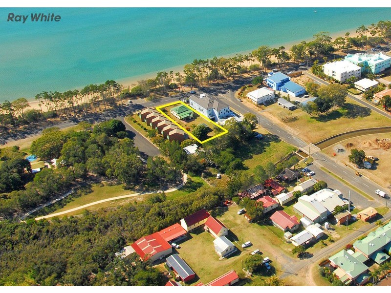 319 Esplanade, Scarness QLD 4655