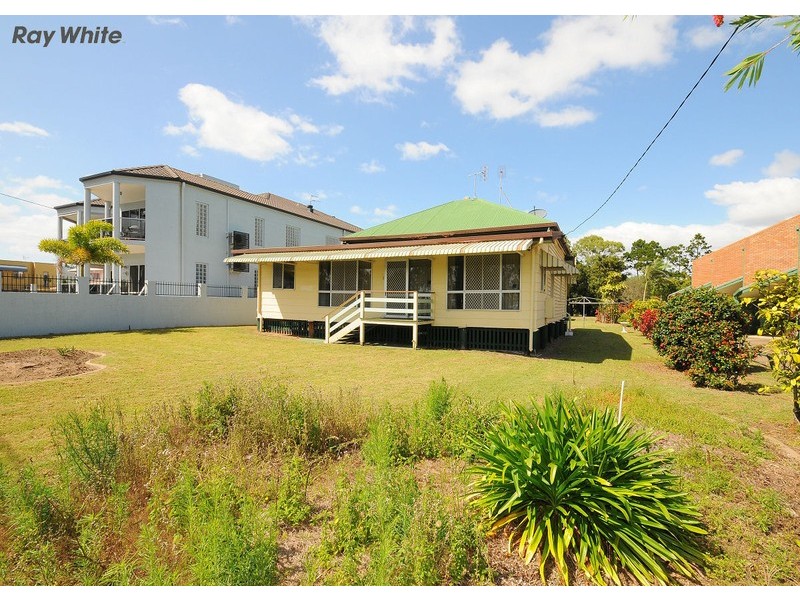 319 Esplanade, Scarness QLD 4655