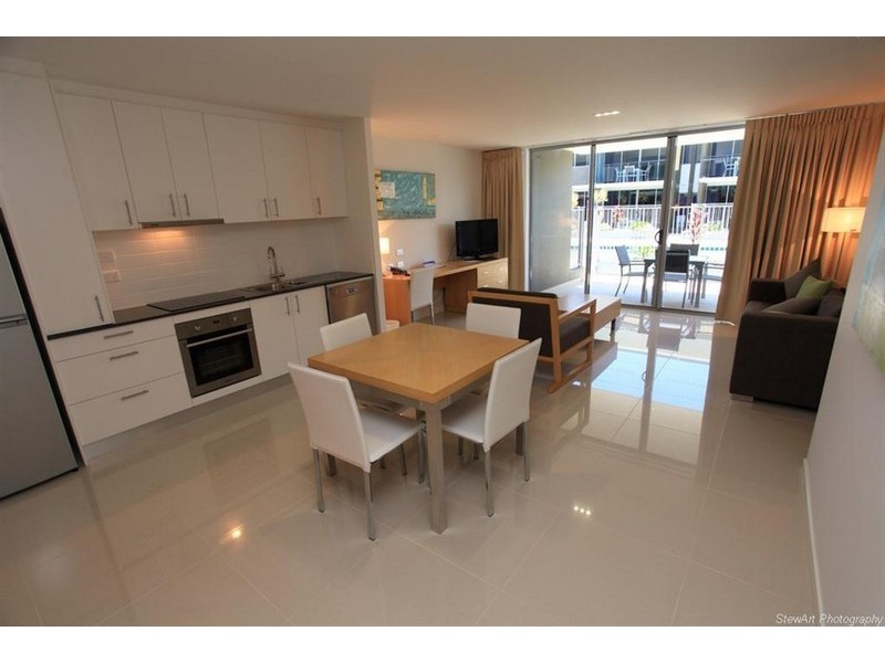 627 Charlton Esplanade, Urangan QLD 4655