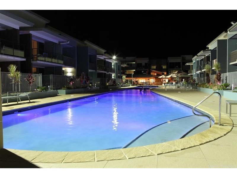 627 Charlton Esplanade, Urangan QLD 4655