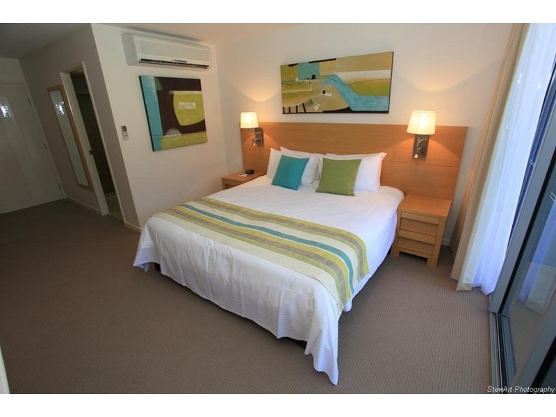 627 Charlton Esplanade, Urangan QLD 4655