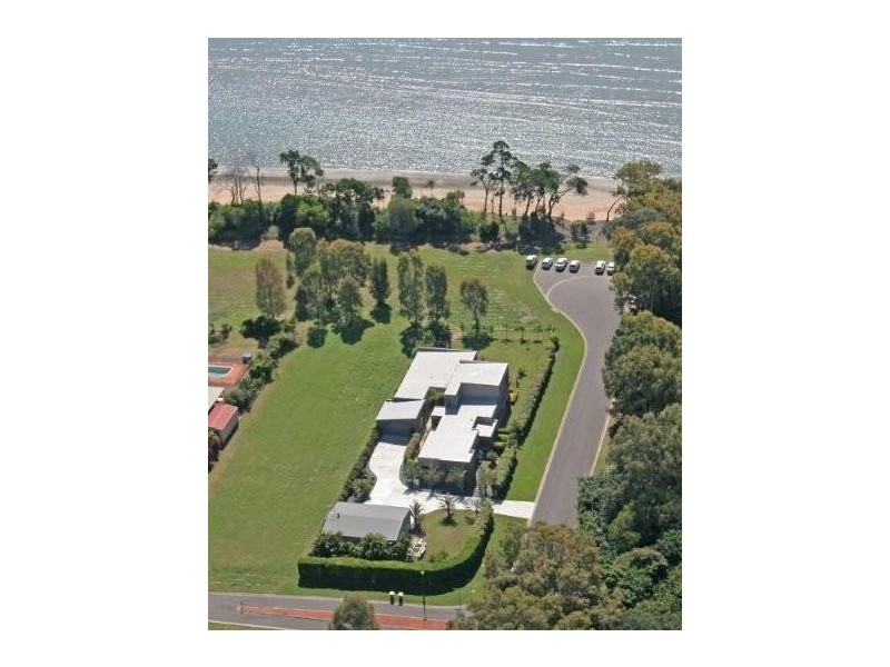 1 Dundowran Beach Esplanade, Dundowran Beach QLD 4655