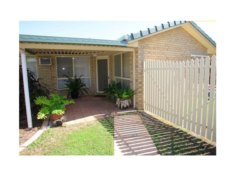 33 Aimee Drive, Urangan QLD 4655