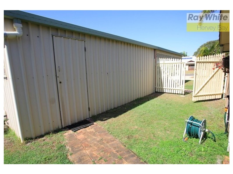 33 Aimee Drive, Urangan QLD 4655