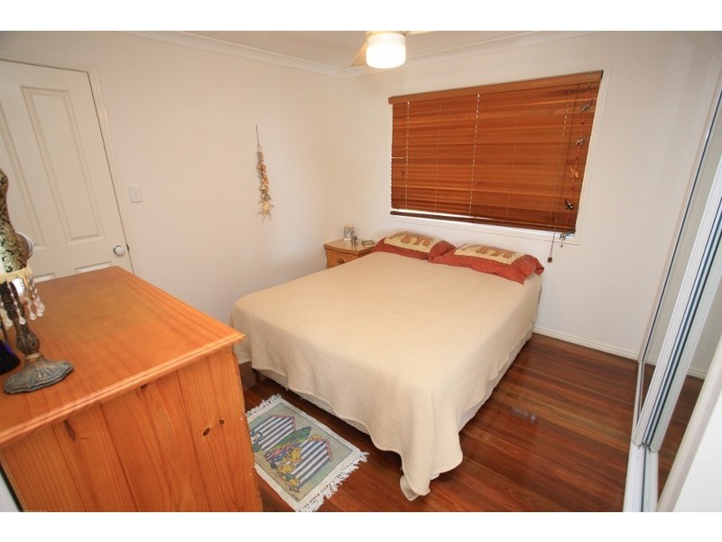 2 Beck Road, Urangan QLD 4655