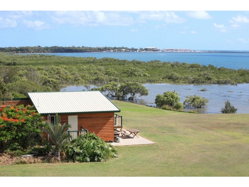 2 Beck Road, Urangan QLD 4655