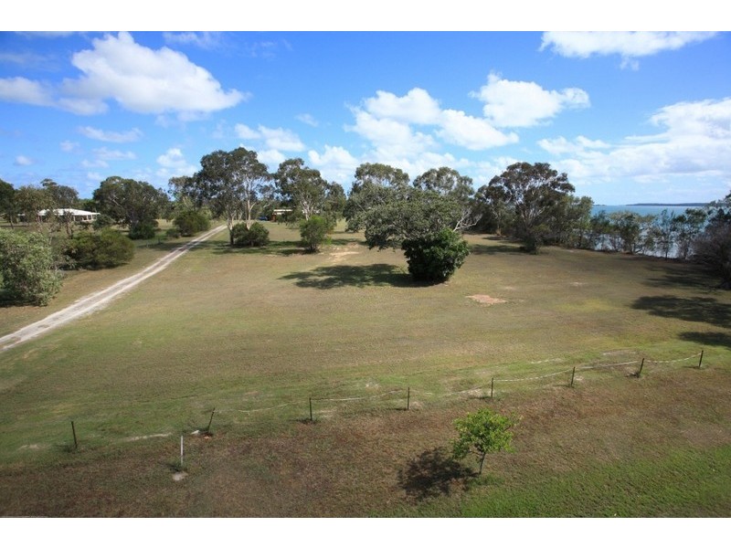 2 Beck Road, Urangan QLD 4655