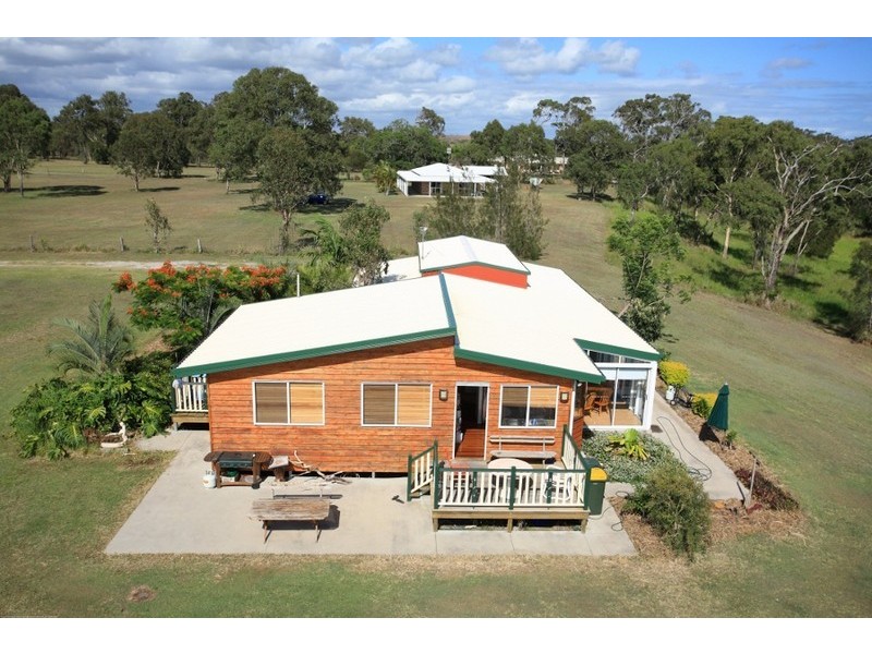 2 Beck Road, Urangan QLD 4655