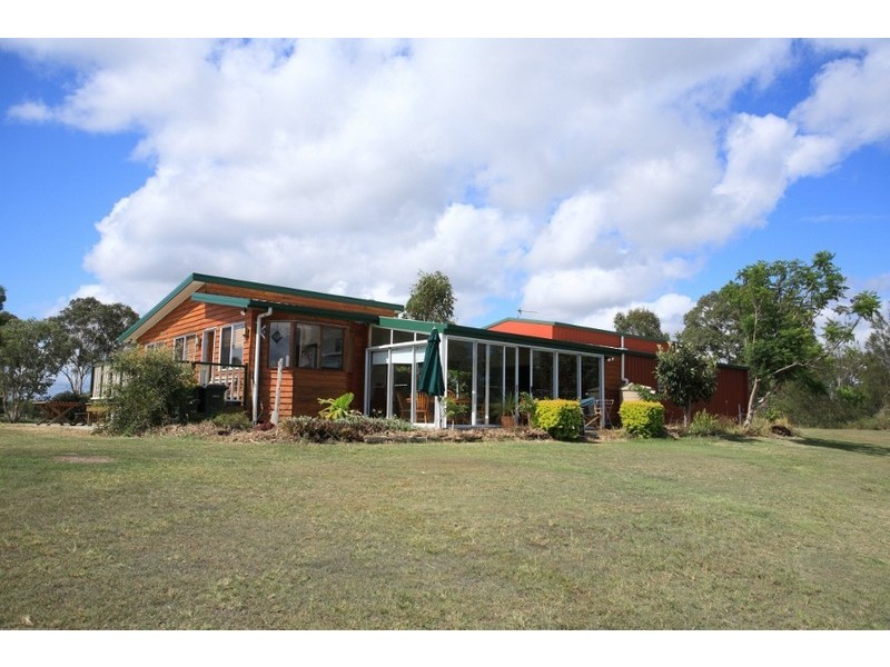2 Beck Road, Urangan QLD 4655
