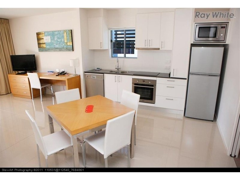 326/627 Esplanade, Urangan QLD 4655