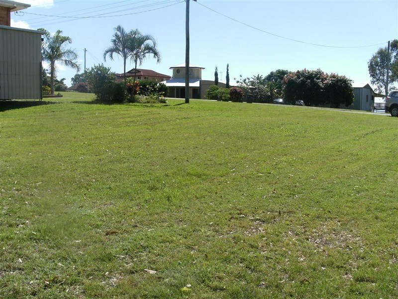 82 Ariadne Street, River Heads QLD 4655