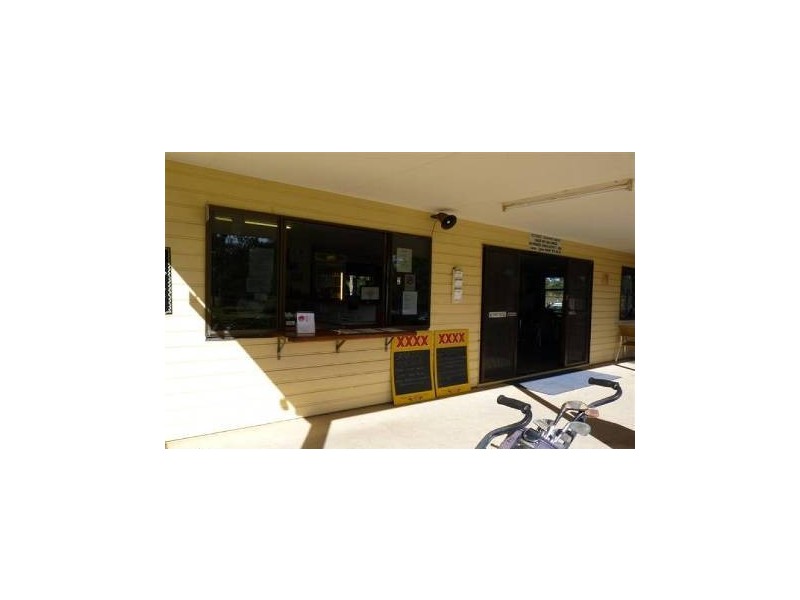 1423 Booral Road, Urangan QLD 4655