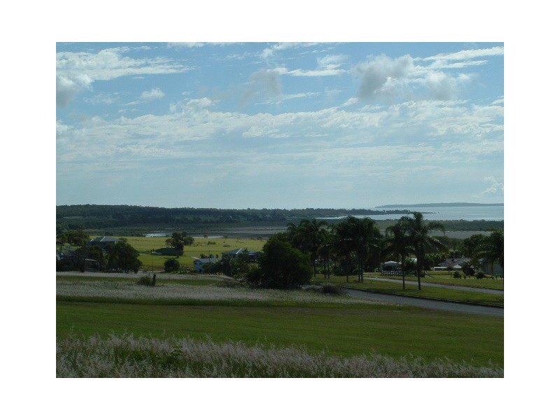 38 Cove Boulevard, River Heads QLD 4655