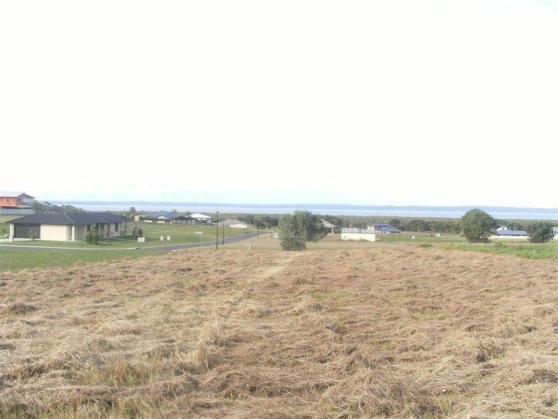 43 Windjammer Circuit, River Heads QLD 4655
