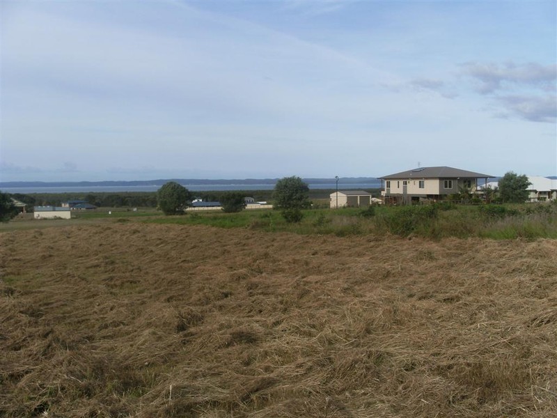 43 Windjammer Circuit, River Heads QLD 4655