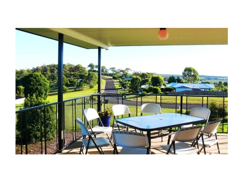 1 Tradewind Close, River Heads QLD 4655