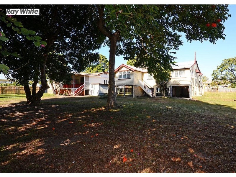 21 and 23 Hibiscus Street, Urangan QLD 4655