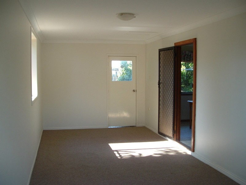 96 Limpus Street, Urangan QLD 4655