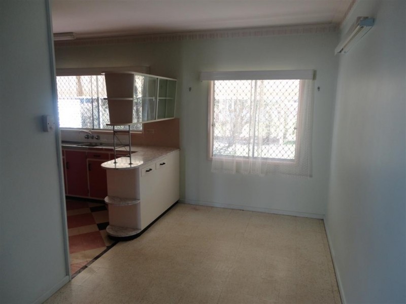 48-50 Ocean Street, Torquay QLD 4655