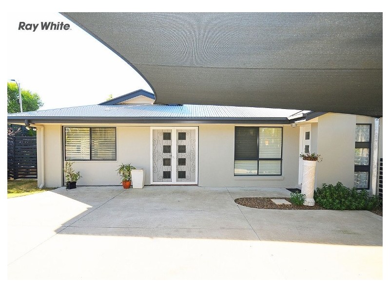 12 Barry Street, Torquay QLD 4655