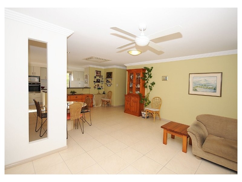 12 Barry Street, Torquay QLD 4655
