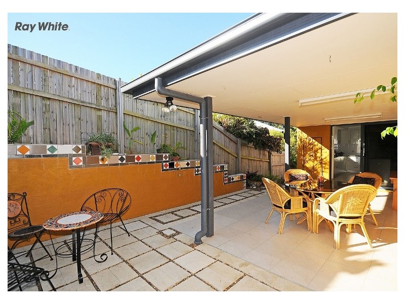 12 Barry Street, Torquay QLD 4655