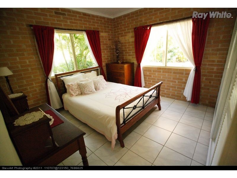 300 Pacific Haven Circuit, Pacific Haven QLD 4659