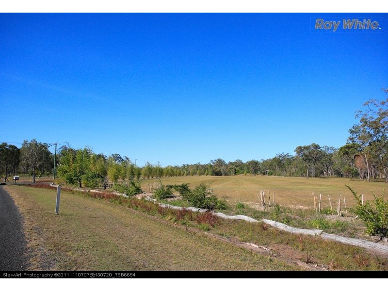 300 Pacific Haven Circuit, Pacific Haven QLD 4659