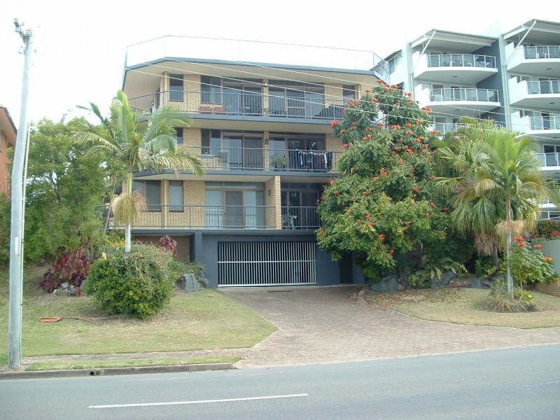 1/242 Charlton Esplanade, Pialba QLD 4655