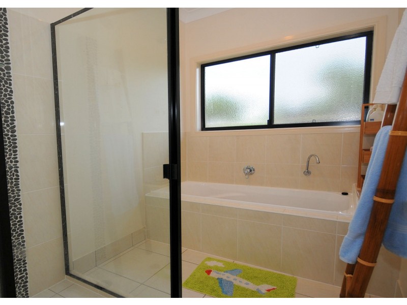 33 Eagle Beach Parade, Dundowran Beach QLD 4655