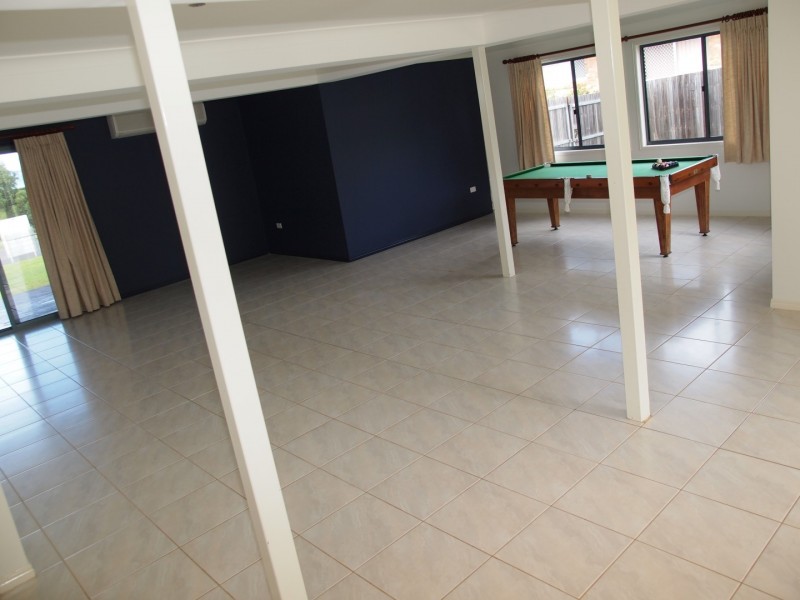 195 Charlton Esplanade, Point Vernon QLD 4655