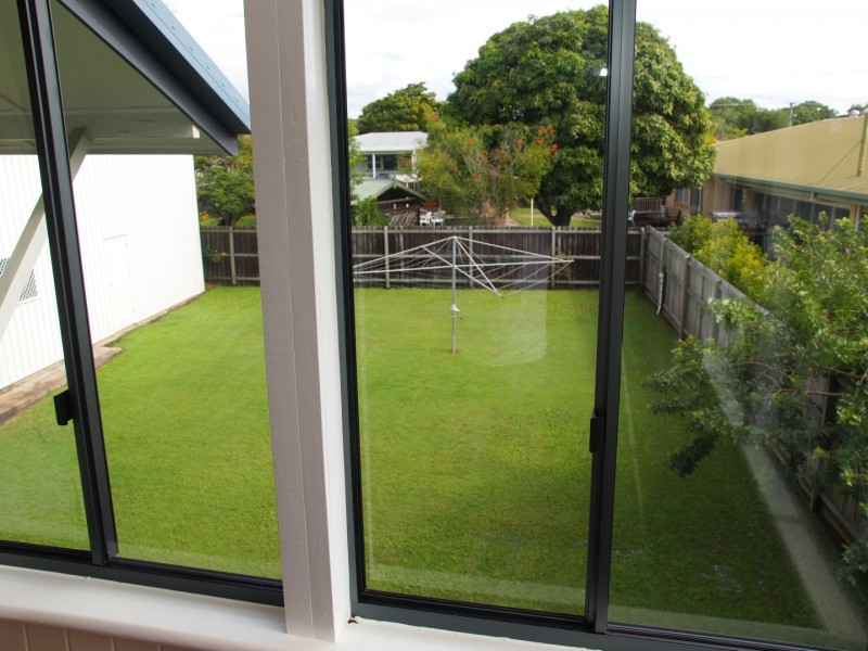 195 Charlton Esplanade, Point Vernon QLD 4655