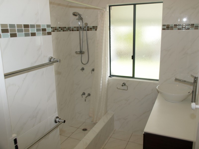 195 Charlton Esplanade, Point Vernon QLD 4655