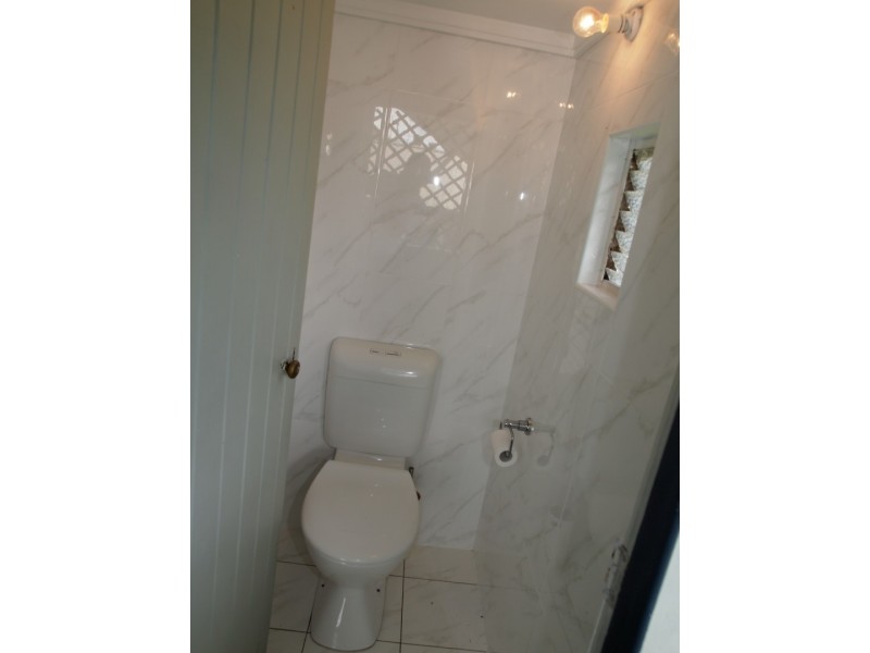 195 Charlton Esplanade, Point Vernon QLD 4655