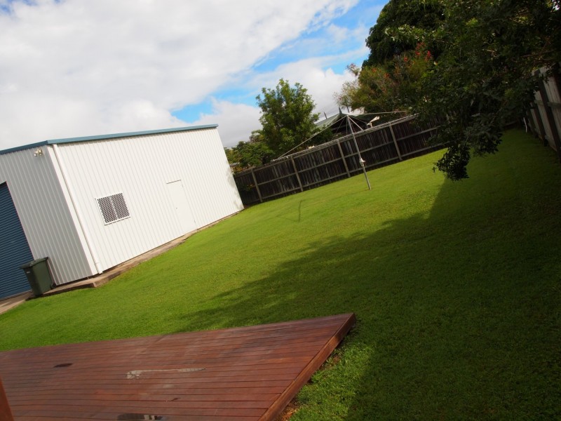 195 Charlton Esplanade, Point Vernon QLD 4655