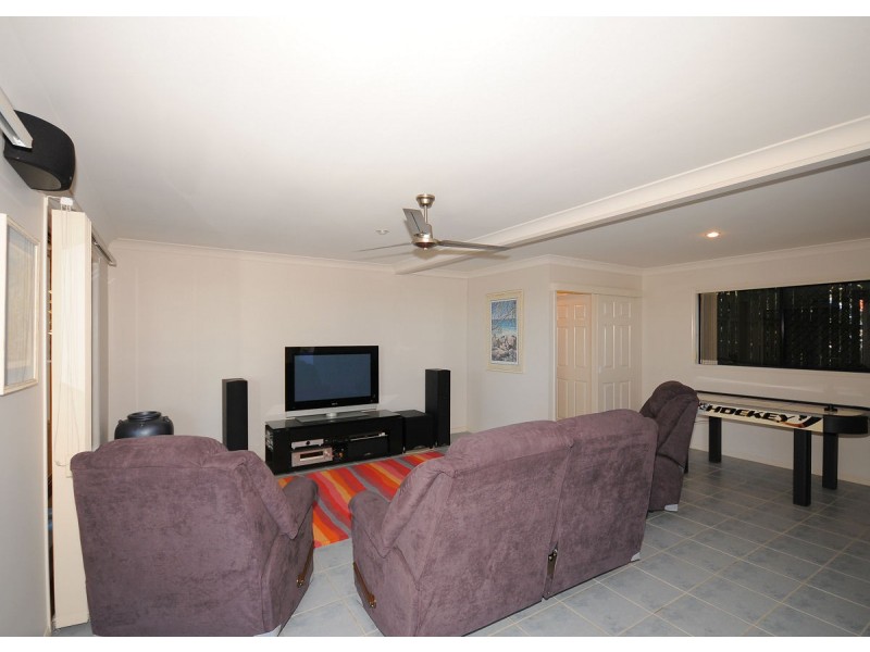 6 Baunfiend Court, Urraween QLD 4655