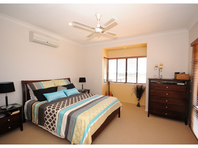 6 Baunfiend Court, Urraween QLD 4655