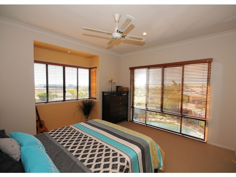 6 Baunfiend Court, Urraween QLD 4655