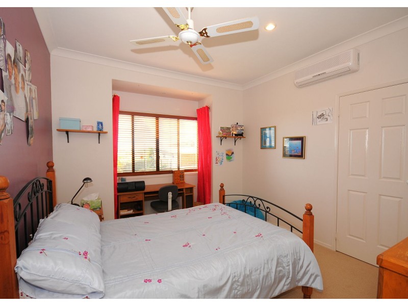 6 Baunfiend Court, Urraween QLD 4655